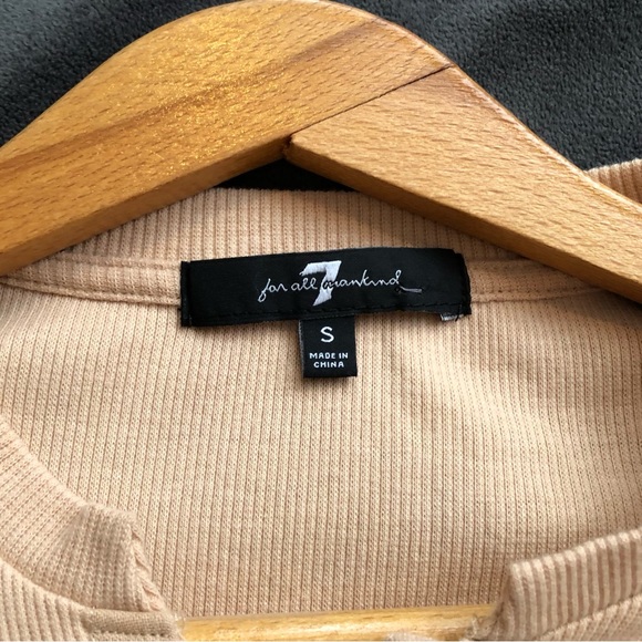 NWT 7 For All Mankind Long Sleeved Beige Ribbed Top - Size S - Picture 5 of 6